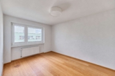 Stilvoll renovierte 4-Zimmer-Wohnung mit hochwertiger Einbauküche und hellem Wohnambiente - Schlafzimmer