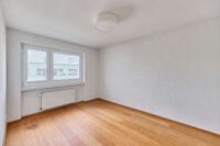 Stilvoll renovierte 4-Zimmer-Wohnung mit hochwertiger Einbauküche und hellem Wohnambiente - Schlafzimmer