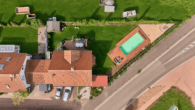 Ein Zuhause zum Verlieben: modernes Einfamilienhaus mit Gartenparadies - Luftaufnahme Grundstück