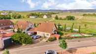 Ein Zuhause zum Verlieben: modernes Einfamilienhaus mit Gartenparadies - Drohnenaufnahme