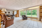 Einfamilienhaus mit besonderem Wohncharakter und viel Privatsphäre - Wohnzimmer