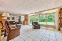 Einfamilienhaus mit besonderem Wohncharakter und viel Privatsphäre - Wohnzimmer