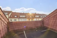 Stadtnah wohnen, naturnah leben - Doppelhaushälfte mit Wintergarten und wunderschönem Grundstück - Dachbalkon