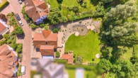 Großzügiges Galeriehaus in unverbaubarer Naturkulisse - Drohnenaufnahme