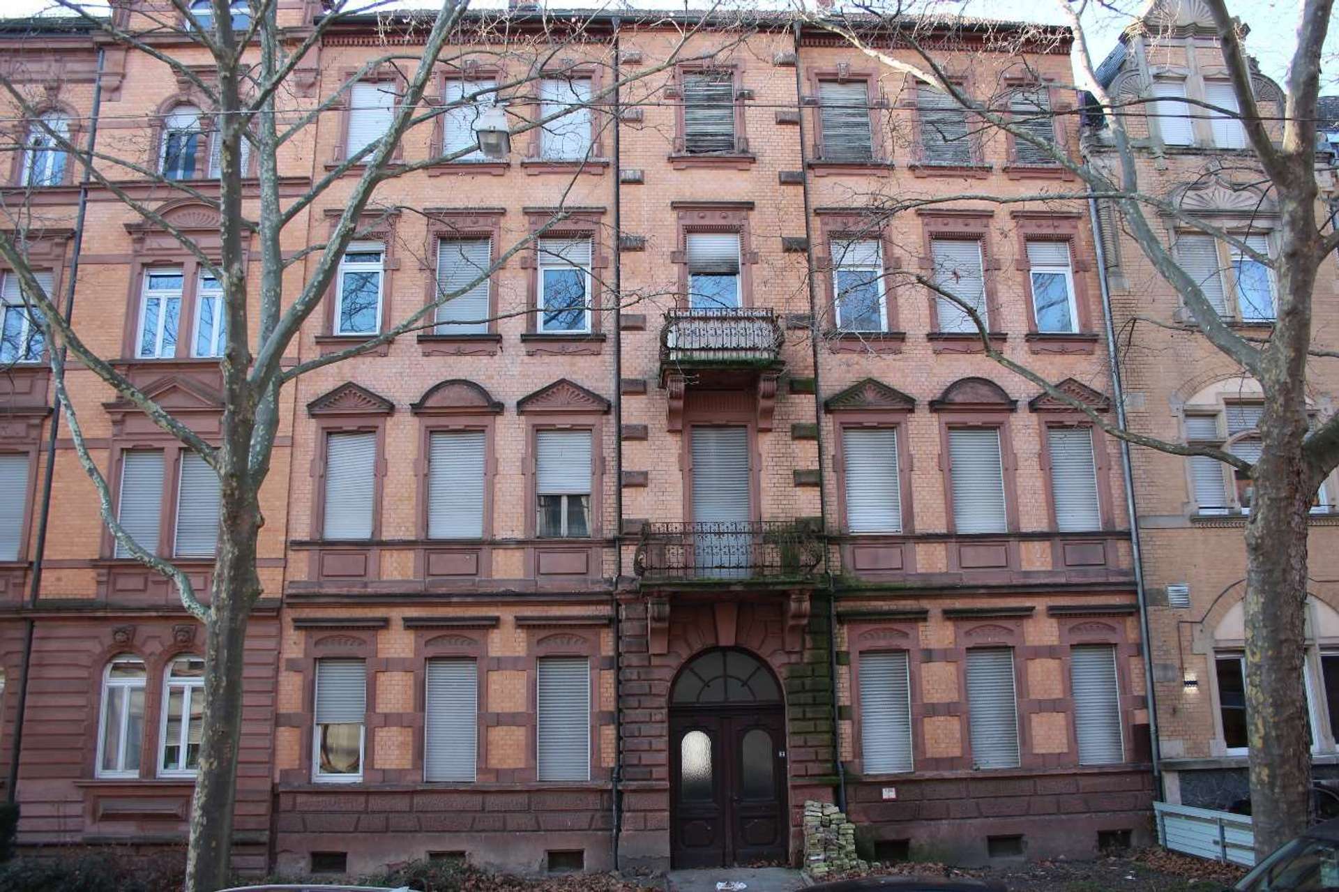 Historisches, denkmalgeschütztes 9-Familienhaus mit viel Charme und Potenzial, 67227 Frankenthal, Renditeobjekt