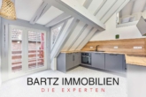 Sonnenparadies: Lichtdurchflutete Dachgeschosswohnung im modernisierten Fachwerkhaus - Küche