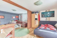 Großes Grundstück mit Einfamilienhaus – Chancen zur Erweiterung nach Nachbarschaftsbebauung - Kinderzimmer