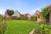 Geräumiges Wohnhaus für zwei Parteien mit Garten, Photovoltaikanlage und Wärmedämmung - Garten