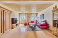 Dreifamilienhaus mit modernem Wohnkomfort und attraktivem Investitionspotenzial - Wohnzimmer OG