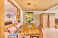 Dreifamilienhaus mit modernem Wohnkomfort und attraktivem Investitionspotenzial - Esszimmer OG