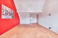 Dreifamilienhaus mit modernem Wohnkomfort und attraktivem Investitionspotenzial - Zimmer DG
