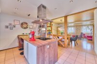 Dreifamilienhaus mit modernem Wohnkomfort und attraktivem Investitionspotenzial - Küche OG