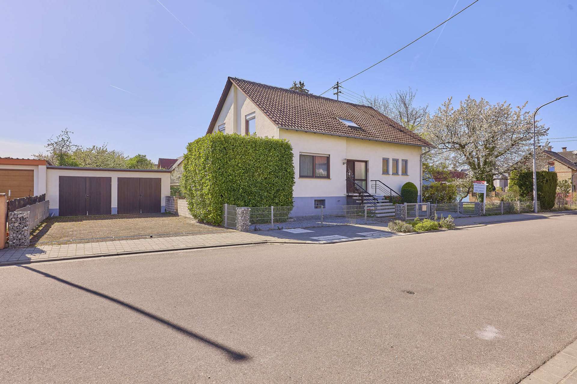 Lichtdurchflutetes Wohnhaus mit Wohlfühlcharakter & stilvollen Elementen, 67361 Freisbach, Einfamilienhaus