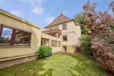 Attraktive Kombination - Stadthaus mit modernisiertem, gewerblich genutzten Anbau - Rückansicht