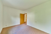Attraktive Kombination - Stadthaus mit modernisiertem, gewerblich genutzten Anbau - Schlafzimmer
