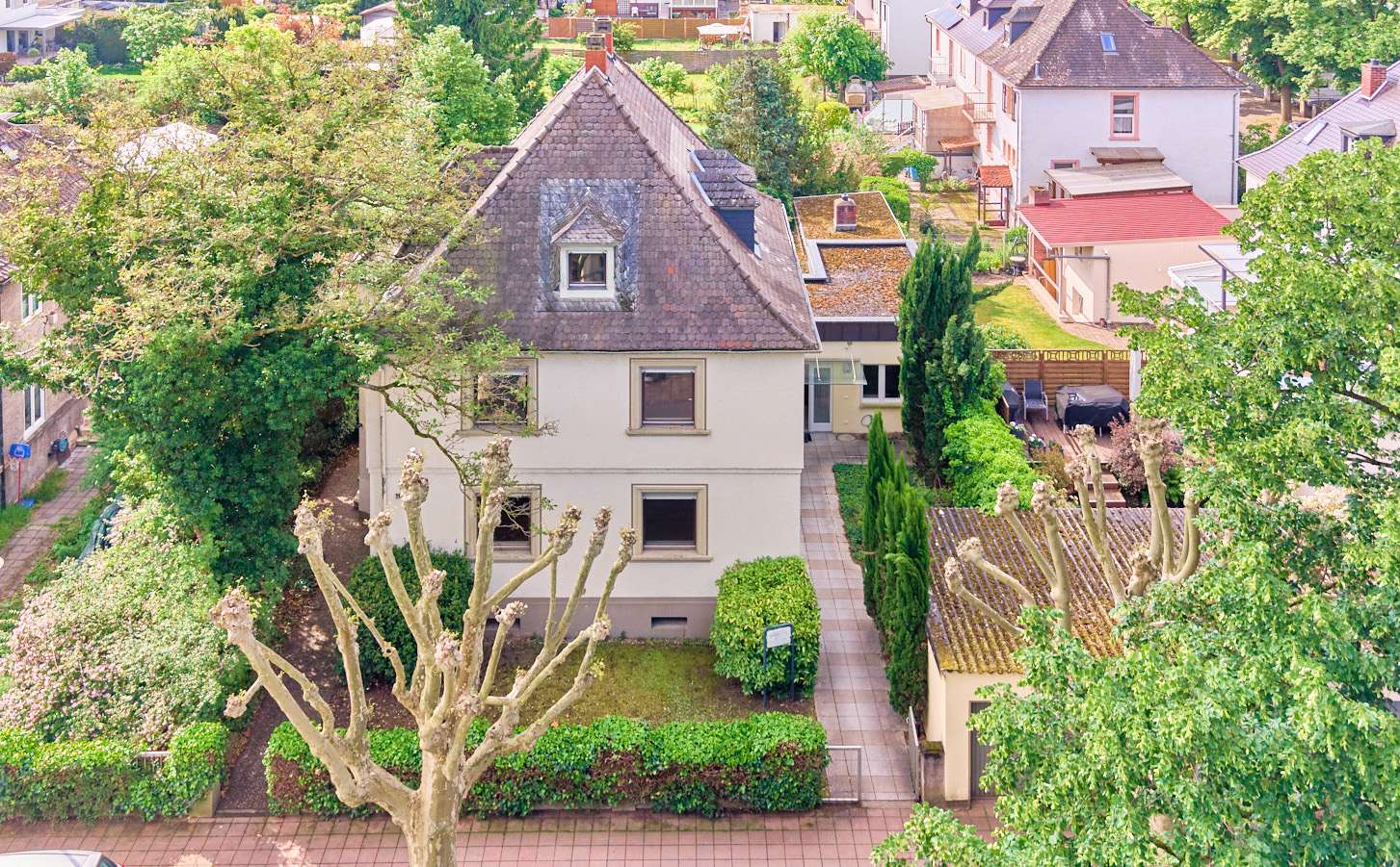 Attraktive Kombination – Mehrfamilienhaus mit 3 Wohnungen & stilvoll modernisiertem Gewerbe, 67227 Frankenthal (Pfalz), Mehrfamilienhaus