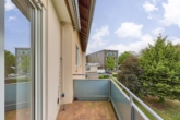 Renovierte 4-Zimmer-Wohnung mit Balkon und Garage - Balkon