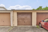 Renovierte 4-Zimmer-Wohnung mit Balkon und Garage - Garage