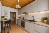 Vielseitiges Einfamilienhaus mit flexiblen Aufteilungsmöglichkeiten & besonderer Dachterrasse - Küche EG - digitales staging