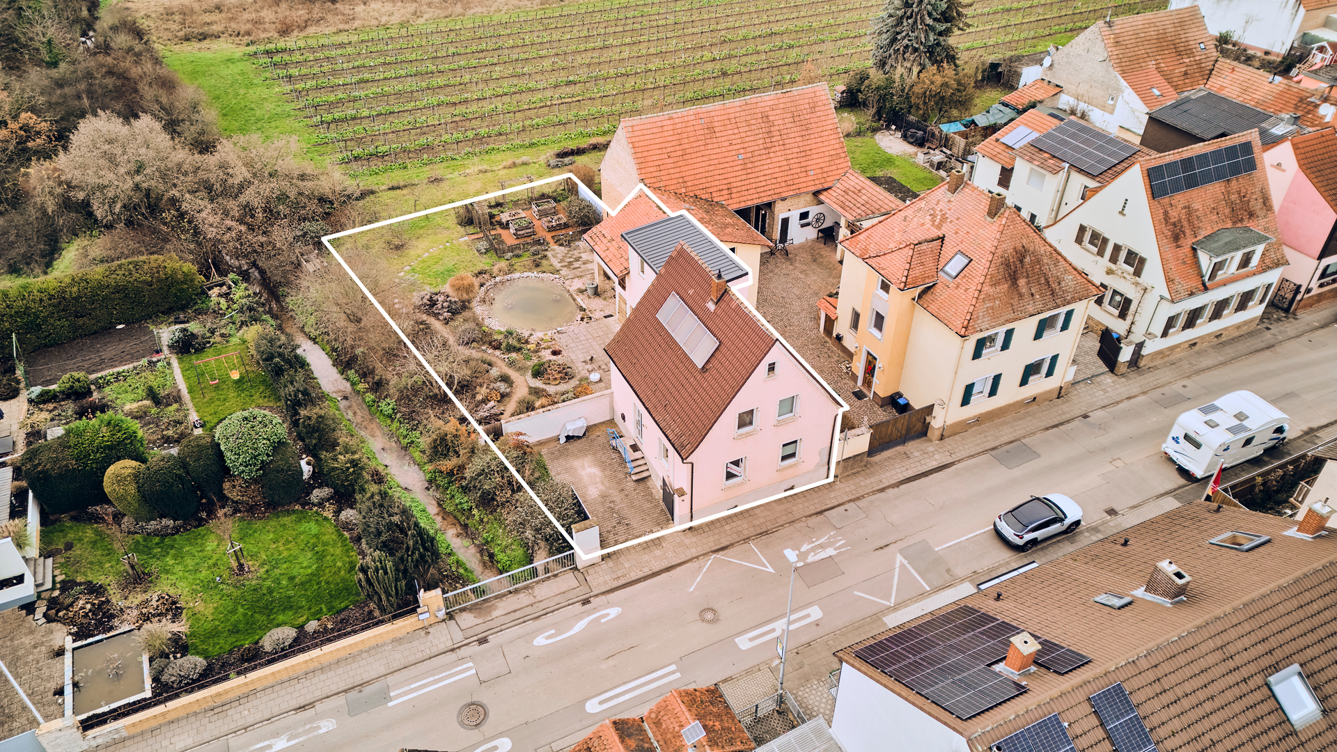 Teilrenoviertes Einfamilienhaus mit großem Garten in Weinbergrandlage, 67127 Rödersheim-Gronau, Einfamilienhaus